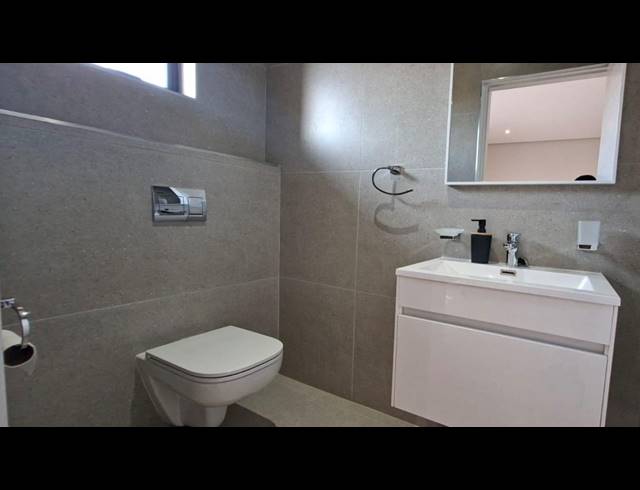 3 BEDROOM APARTMENT FOR SALE IN IZINGA ESTATE